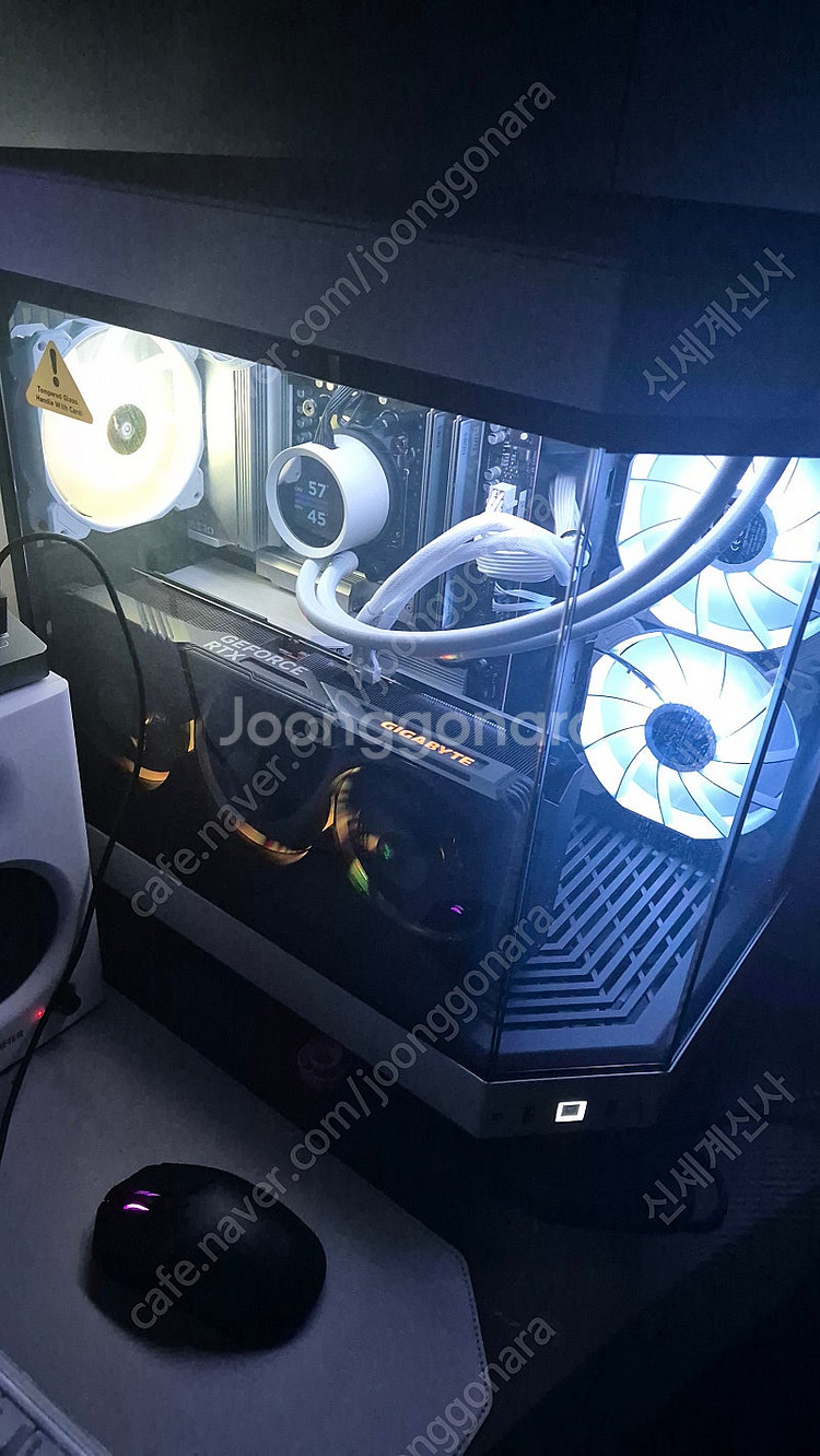 라이젠7 7800X3D 기가바이트 4090 데스크탑 판...--1