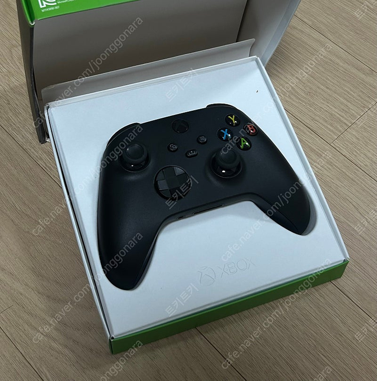 Xbox 4세대 컨트롤러 + 파우치 팝니다--1