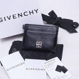지방시 (GIVENCHY) 4G 메탈로고 은장 블랙 카드지갑