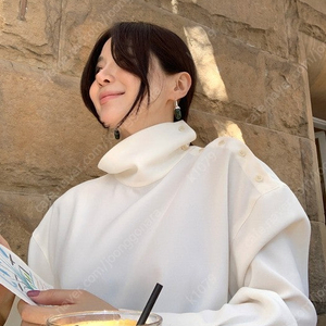수아마르(SUAMAR) Elino High-Neck Blouse (새상품)