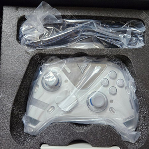 조이트론 플라이디지 아펙스5 무선 게임패드