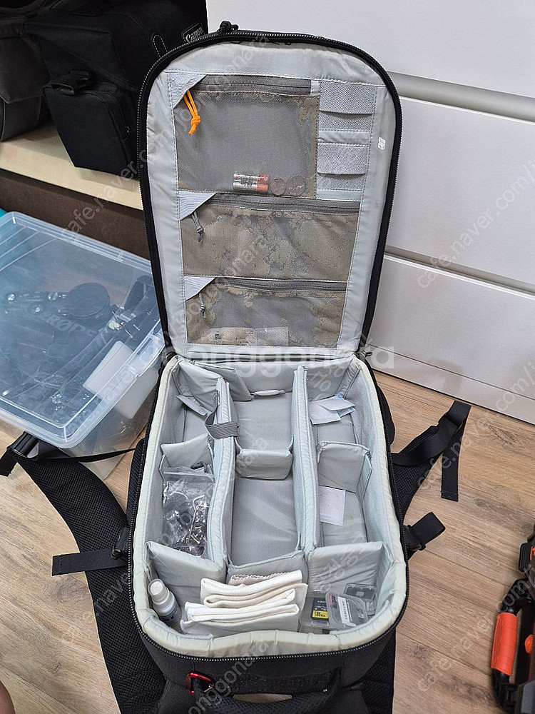 로우프로 프로러너 350 AW2 (카메라백팩)--2