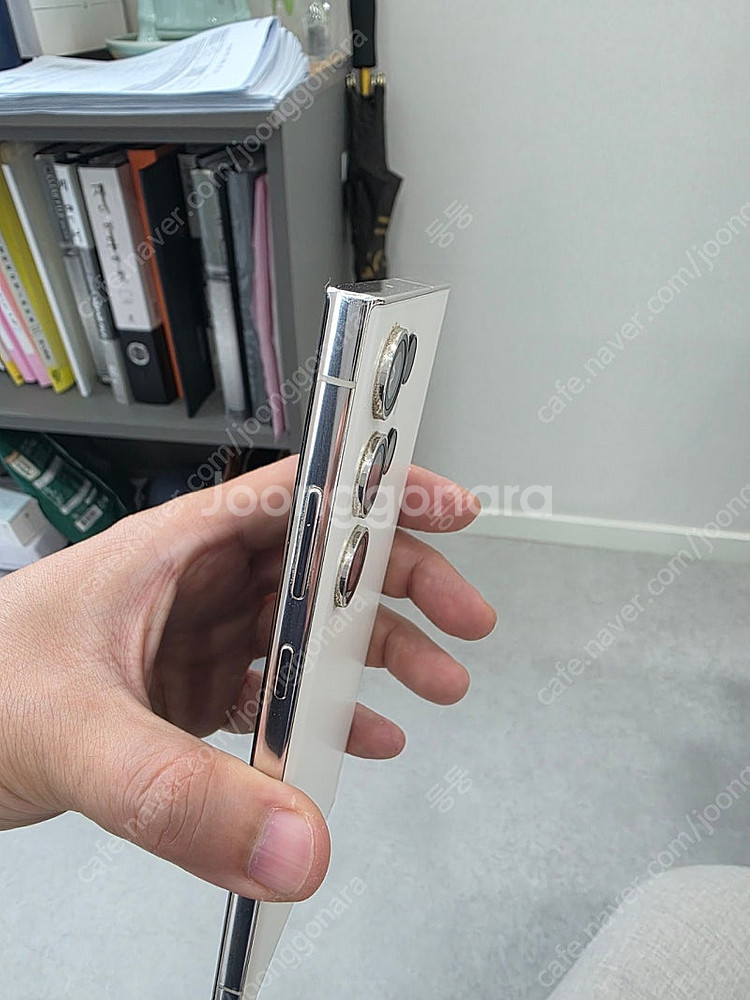 s23 울트라 256기가 크림색상 (액정파손)--2