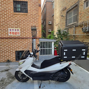 [청주/오창] UHR 125 (24년식 2000km) 신차급 배달셋팅 완료 300만