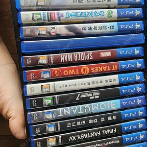 플스4 타이틀 및 ps4 듀얼쇼크