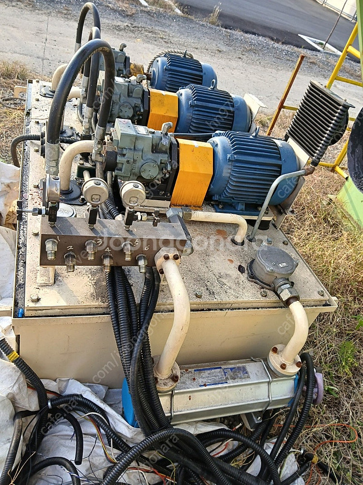 산업유압펌프 개인사정으로 싸게 팔아요!!--0