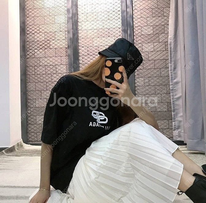 발렌시아가 언느 반팔티 남여공용--0