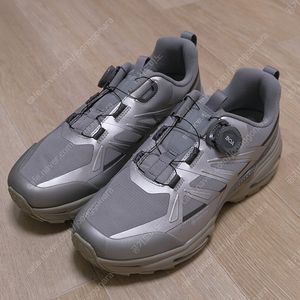 무료배송) 블랙야크 트레킹화 운동화 343 실버 260