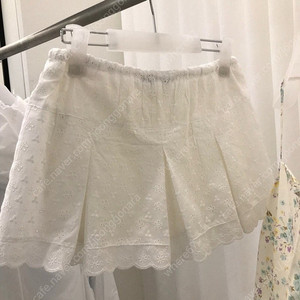 [새상품]위아 팬츠스커트