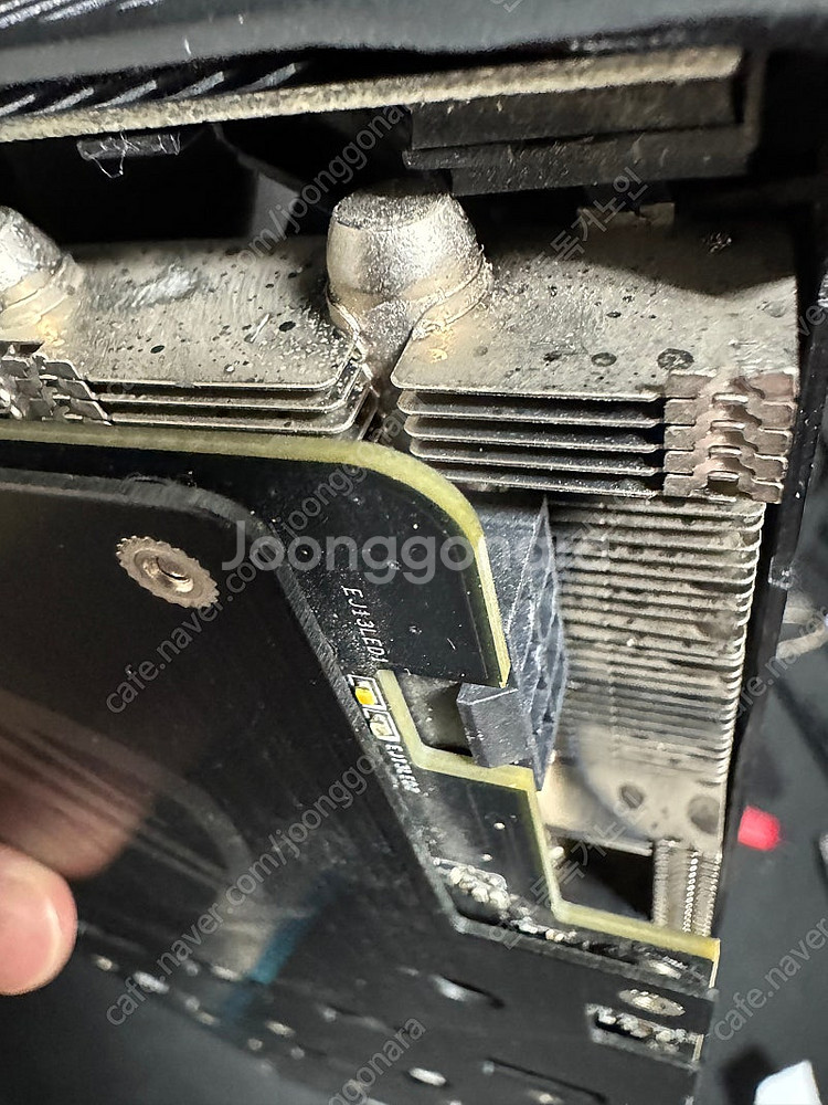 ASUS ROG STRIX 지포스 GTX1060 O6G GAMING D5 6GB 판매합니다.--6