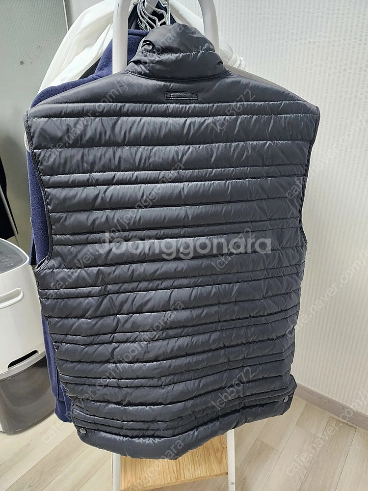 BURBERRY 버버리 경량 패딩 조끼--1