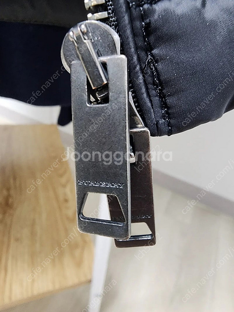 BURBERRY 버버리 경량 패딩 조끼--6
