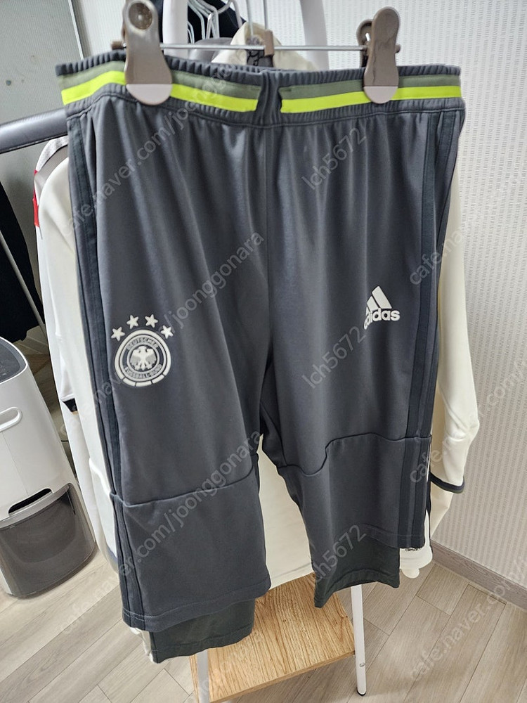 아디다스 독일 국대 축구 트레이닝 복 신축원단 상하의 세트 이미지