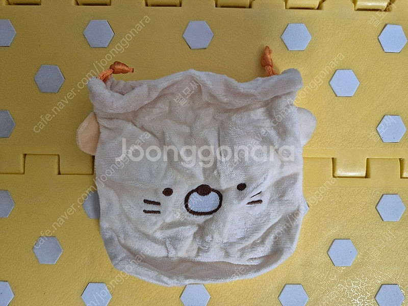 스밋코구라시 파우치 후와후와 가챠--1