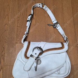 (정품) 디올 가우초 새들백 (명품 여자 가방 숄더백 크로스백)
