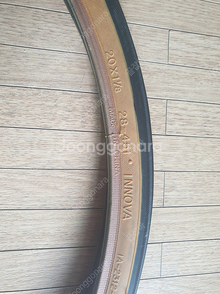 20인치 451사이즈(1-1/8)이노바(INNOVA) 타이어(와이어비드) 4개 일괄판매합니다--1