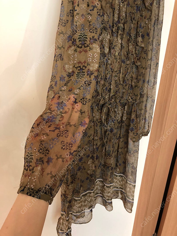 바네사브루노 아떼 실크100% 플로럴 시스루 원피스 휴가룩 하객룩 결혼식 보헤미안 보호시크 이미지