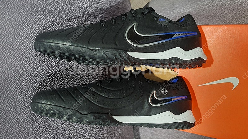 나이키 티엠포 레전드 10 프로 TF 판매합니다.--4