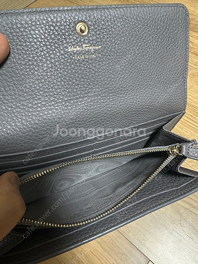 정품 페라가모 장지갑--4