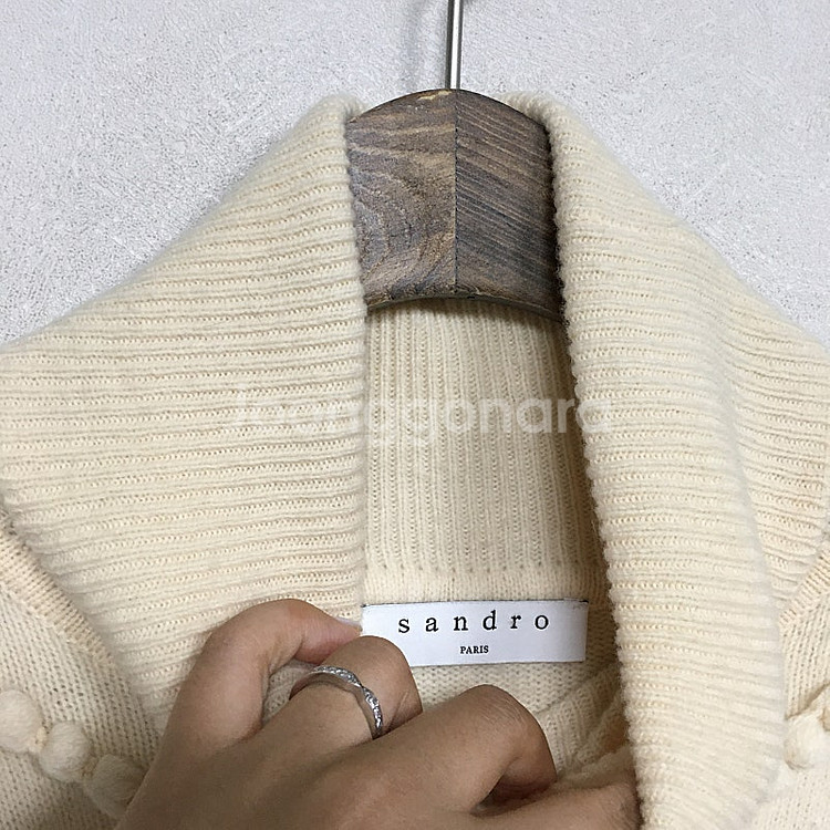 SANDRO 산드로 터틀넥 케이프 니트 1 / 랑방 마인 오브제 타임 럭키슈에뜨 산드로 마쥬 오르 시에 시스템--2