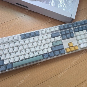한성 무접점 키보드 35g 써피 GK898B 염료승화 EDITION SURFYY 10만원(택배비별도)
