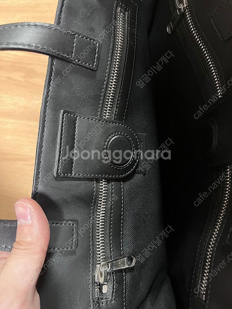 구찌 GG 수프림 캔버스 토트백 블랙 그레이--3