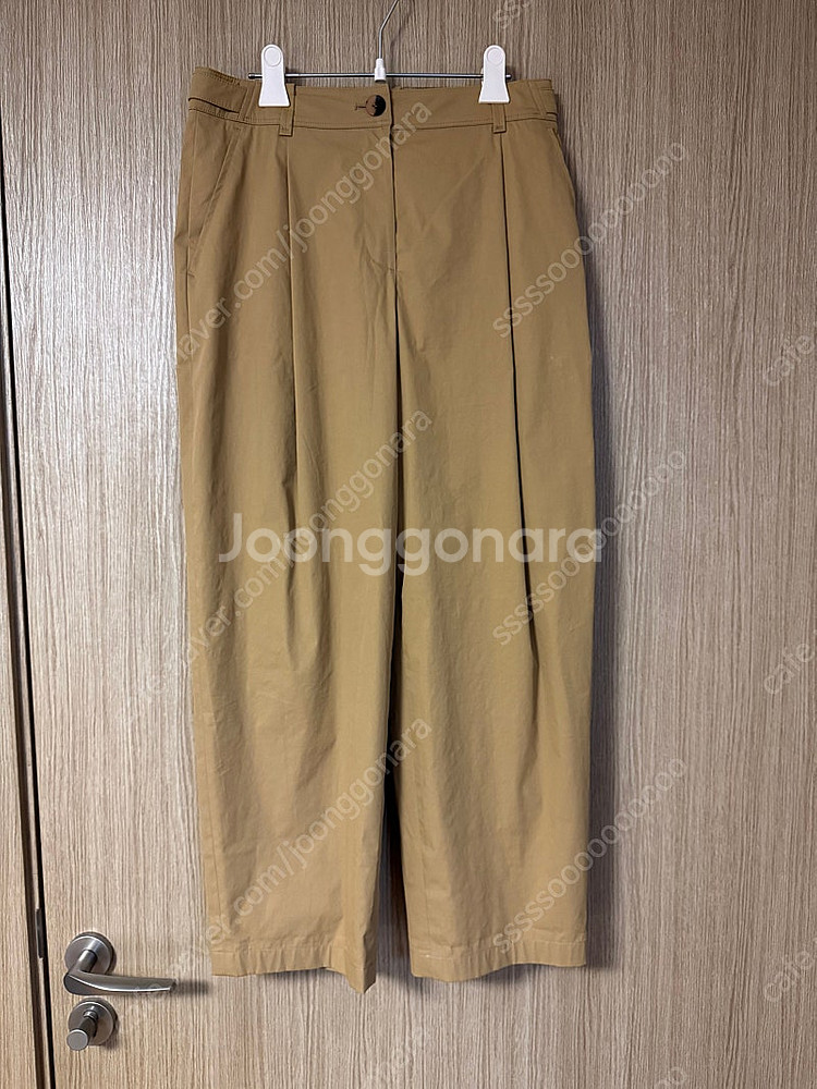 한섬 에스제이 SJSJ 뒷밴딩 면팬츠. 허리조절단추.--0