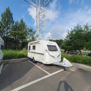 바인스버그 390QD 캠핑 카라반