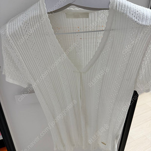 리즈 슈 아일렛 니트 아이보리 1회착후 드라이제품 운포4.3판매해요