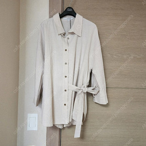 새상품) ON&ON 린넨셔츠형자켓 판매합니다