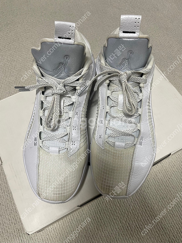 [280] 조던 35 로우 흰은--0