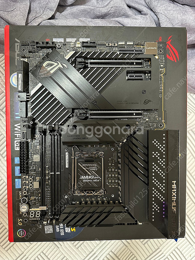 ASUS ROG MAXIMUS Z690 APEX 202...--0