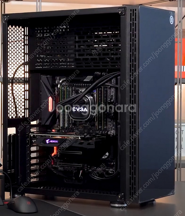 기가바이트 라데온 RX580 미개봉 새제품 팝니다.--9