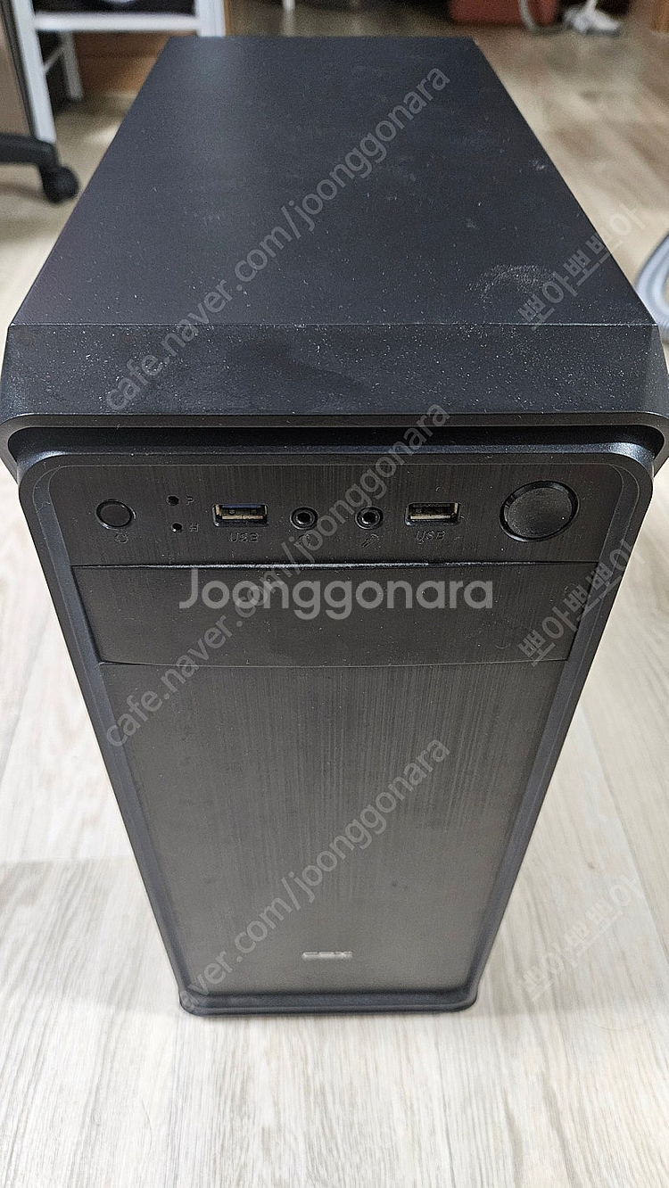 데스크탑 i5-4690/RX 570 PC--0