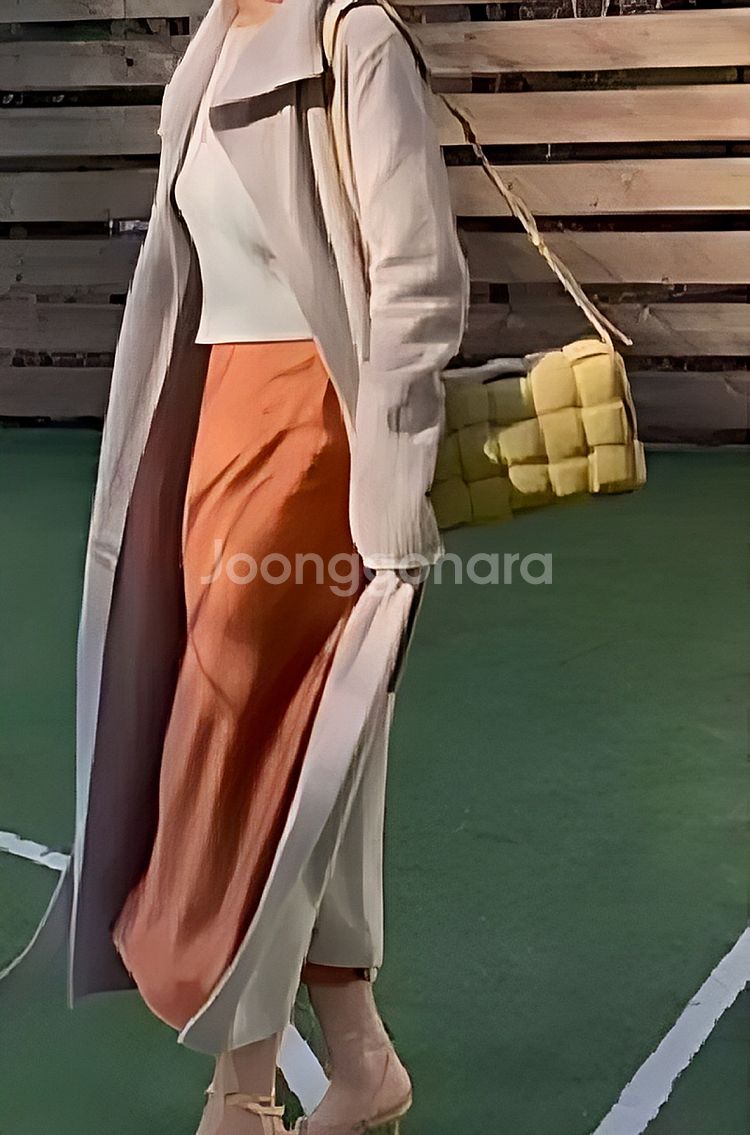 보테가베네타 패딩 카세트백 램스킨 키위--6