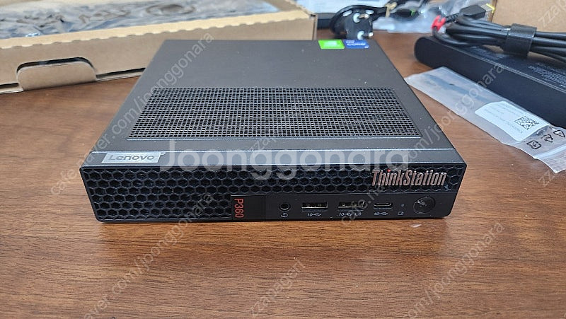 Lenovo ThinkStation P360 Tiny--2
