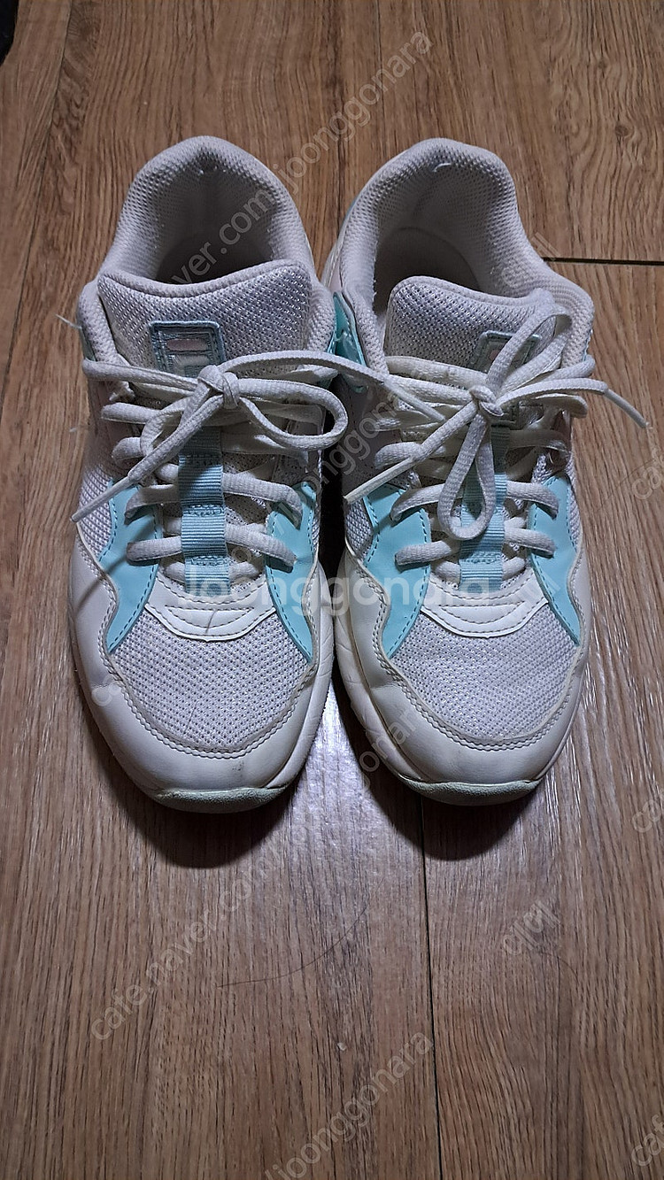 휠라 운동화 235 1만원--0