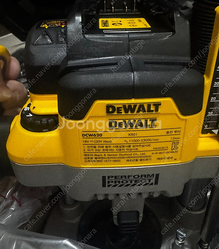 DeWALT 전동공구 세트 판매 (교육용 8회 사용)--3