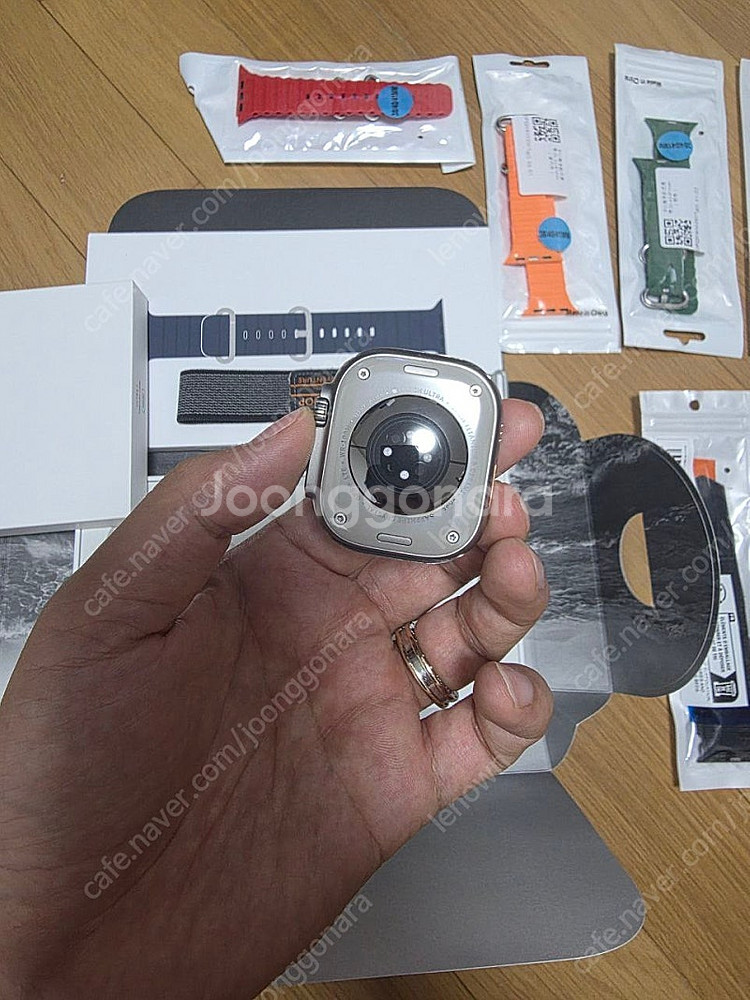 애플워치 울트라2 애케플가입 + 워치밴드 9종 팔아요.--0