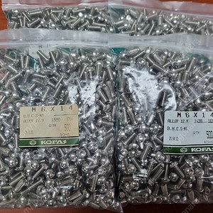 둥근머리 볼트 M6, M8