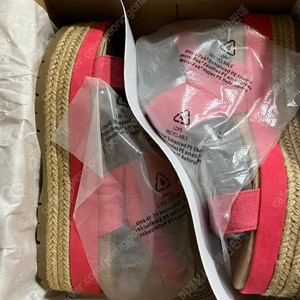 새상품) 어그 스웨이드 샌들 250 8 ugg