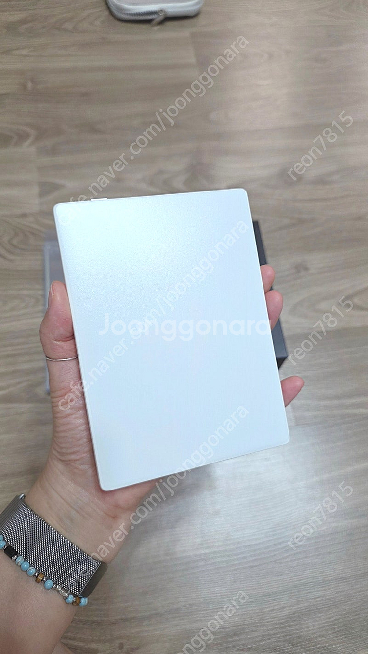 오닉스 포크6 화이트 이북리더기 팝니다--1
