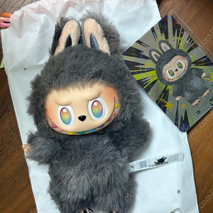 라부부 하이라이트 시크릿 (25.8.27배송받은 신상, 파우치식)