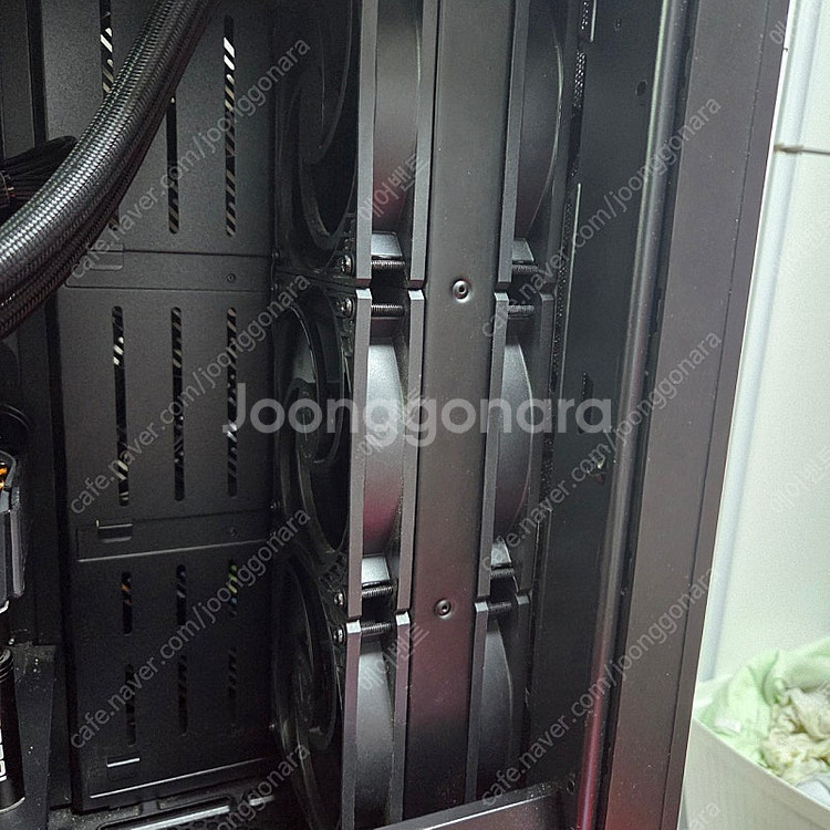 울산 인텔 i9 9900K 삼성램 32G 이엠텍 RTX...--4