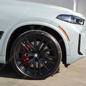 [판매] BMW G바디 X5 LCI M60i 퍼스트에디션 22인치 순정휠