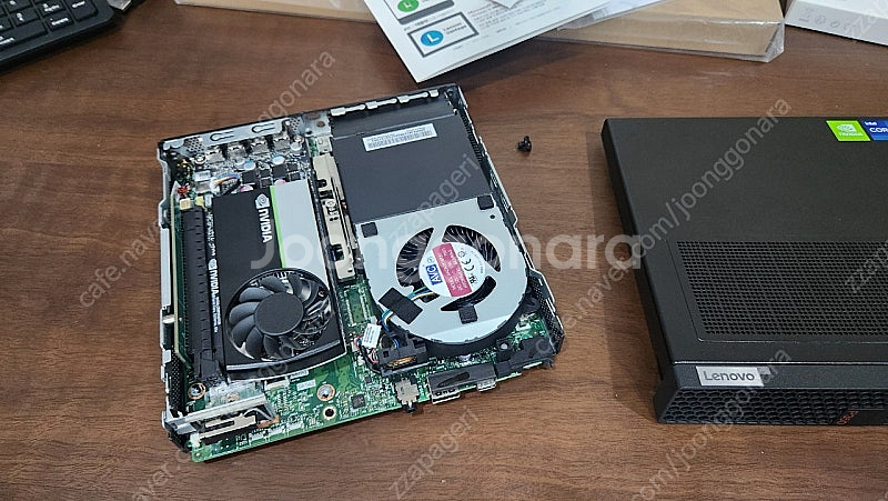 Lenovo ThinkStation P350 Tiny ...--5