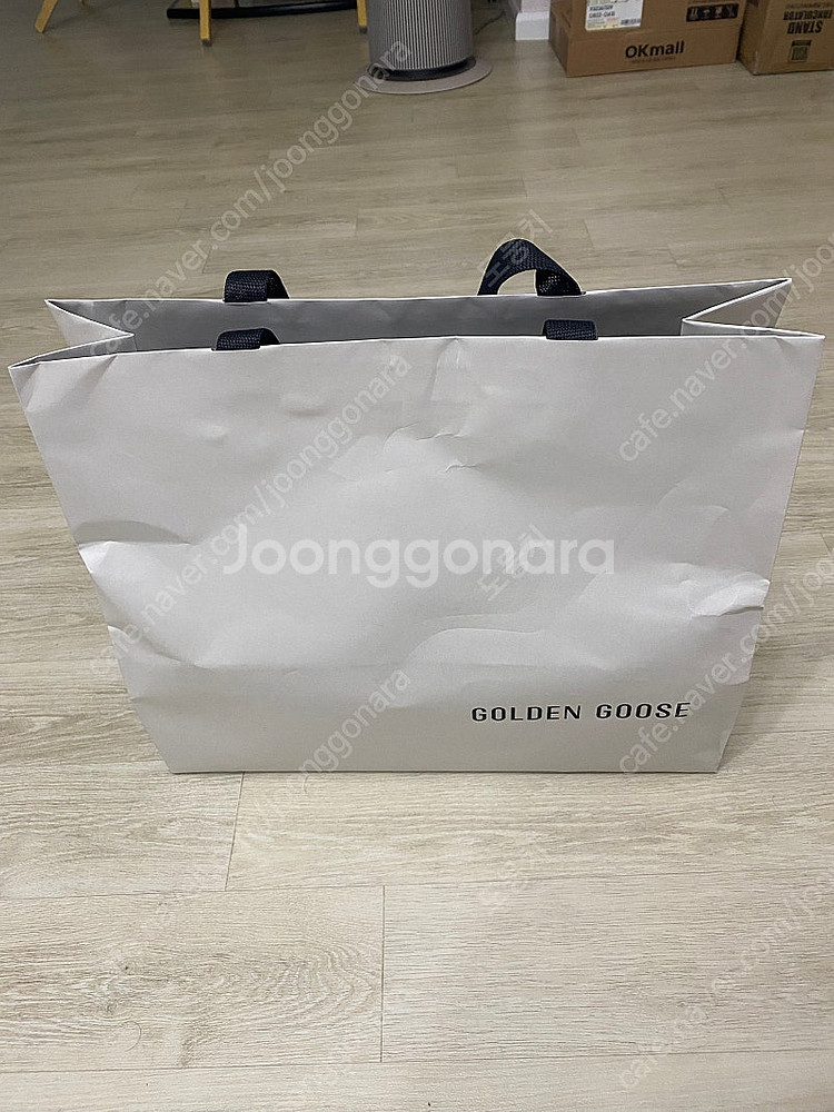 골든구스 여성 실버 힐탭 & 메탈 스터드 레터링 슈퍼-...--0