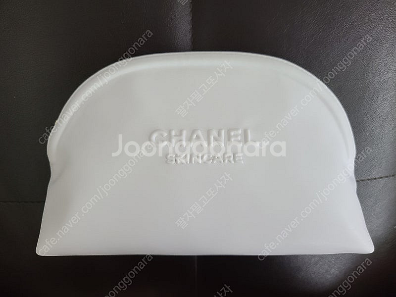 정품) 새상품 샤넬 파우치 (코스메틱)--1