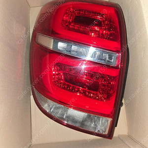 쉐보레 캡티바 운전석 테일램프.(LED)팝니다
