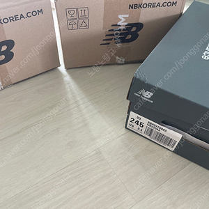 뉴발란스 530ka 245사이즈 새상품 (반택포함) 네고불가